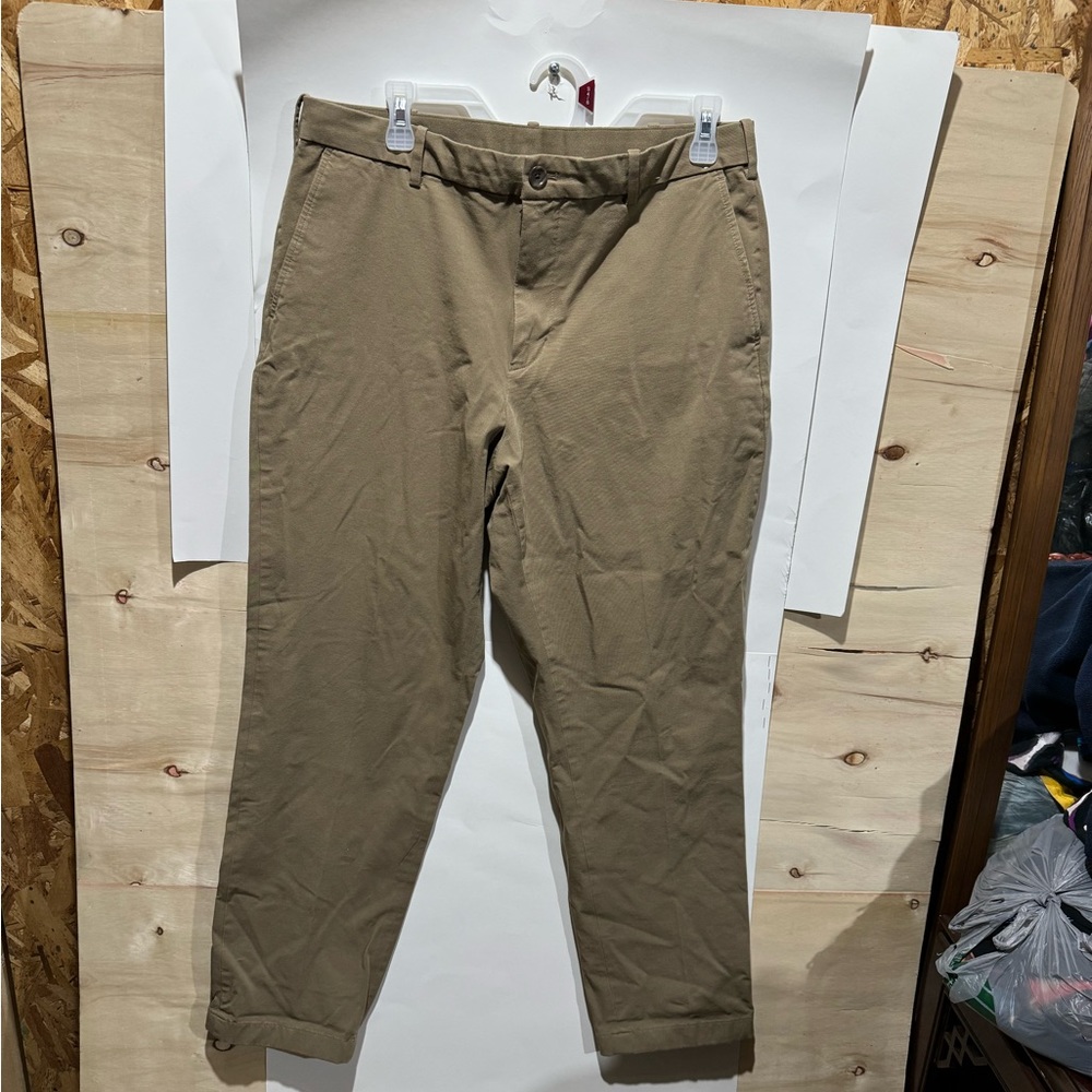 Uniqlo chinos